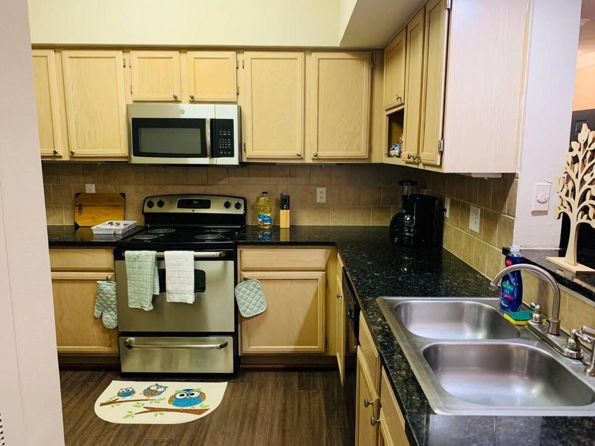 2 Bedroom Easy Access To Med Center, Nrg, Downtown Хьюстон Экстерьер фото