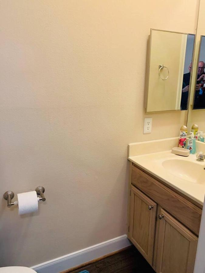 2 Bedroom Easy Access To Med Center, Nrg, Downtown Хьюстон Экстерьер фото